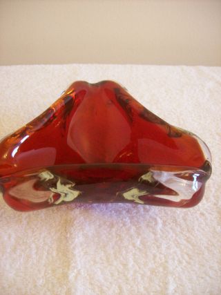 STUNNING BLOOD RED & CLEAR GLASS MURANO ASH TRAY (1960 ' s) 2