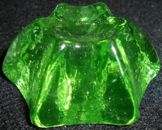 Green Vaseline Uranium Glass Seashell Marble Holder Stand Star Pattern Art Glow