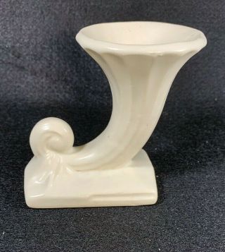 Vintage Nelson Mccoy Usa Pottery Matte White Cornucopia Miniature 3.  5 " Vase