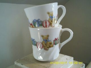 2 Corning 8 Oz Mug Cups Corelle Christmas Holiday Magic Bear Tree Presents Vguc