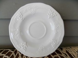 Vintage Harvest Grape Pattern White Milk Glass Saucer Plate 6 1/4 "