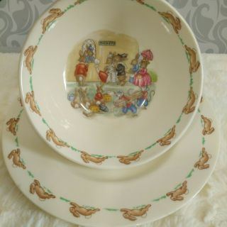 Vintage Royal Doulton Bunnykins Childs Plate And Bowl Train Station 1984