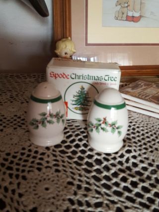 Spode England CHRISTMAS TREE SALT AND PEPPER SHAKERS W/BOX 2