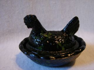Sweet Tiny Vintage Black W Green Speckles Glass Hen On Nest Covered Salt Cellar