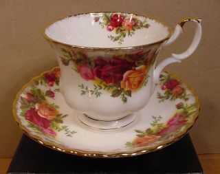 Royal Albert Old Country Roses Teacup & Saucer Made In England