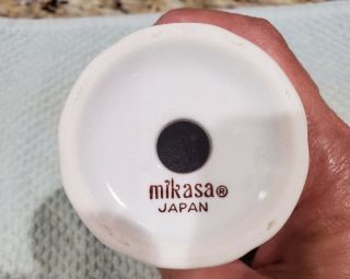 Mikasa China Country Club Amy Salt & Pepper Shakers 3