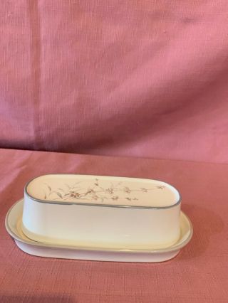 Vintage 1/4 Lb.  Covered Butter Dish By Noritake Stoneware Woodstock 8354 Japan Z