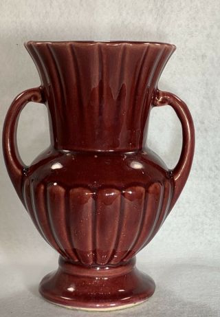 Vintage Shawnee Usa Pottery Maroon Burgundy Red Handled Ribbed Vase/urn
