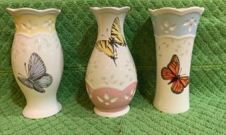 Lenox Butterfly Meadow Porcelain 3 Bud Vases Set Almost 5” Hi Blue Pink Yellow