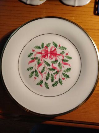 Lenox Christmas Holly And Ribbon 8 Inch Salad Plate With Gold Trim