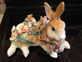 Fitz And Floyd Bunny Rabbit Classics Woodland Spring Decorative Piece