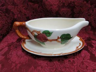 Franciscan Apple (usa) : Gravy Boat With Attached Underplate (s)