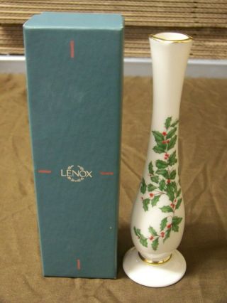 Lenox Holiday 7 1/4 Inch Tall Ceramic Bud Vase With Vase