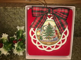 Spode Christmas Tree 3.  5 " Ornament First In The Series,  Old Stock