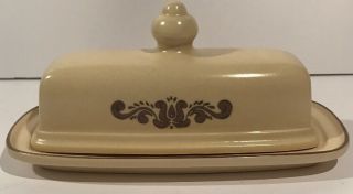 Pfaltzgraff Usa Village Covered Butter Dish With Lid - 8 1/4 " -
