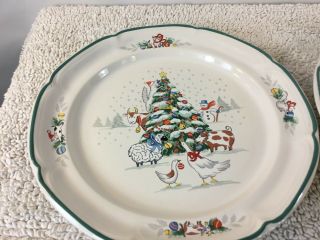 2 International Country Christmas Dinner Plates Tree Animals Snowman Festive 2