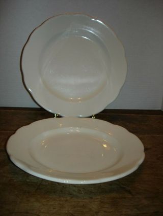 Set Of 2 Vintage Buffalo China Dinner Plates 9.  5 " Scallop Edge Stoneware