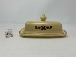 Pfaltzgraff USA Village Covered Butter Dish With Lid - 8 1/4 
