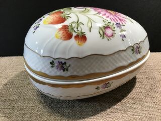 Vtg Hollohaza Pannonia Strawberry Pattern Porcelain Egg Trinket Box - Euc
