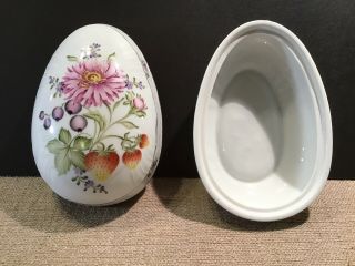 VTG Hollohaza Pannonia Strawberry Pattern Porcelain Egg Trinket Box - EUC 2