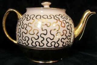 Sadler England Teapot - Pink Squiggle Maze With Gold Gilt Trim
