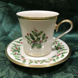 Lenox Holiday Dimension Footed Cup And Saucer Set Holly 24k Gold Christmas