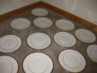 Set 12 Minton 7 - 54 Gold Trim K132 Holiday Dinner Plates 10.  5 " England Porcelain
