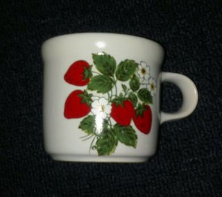Mccoy Strawberry Country Tea Cups Coffee Mugs 286 Usa Pottery Short Vintage
