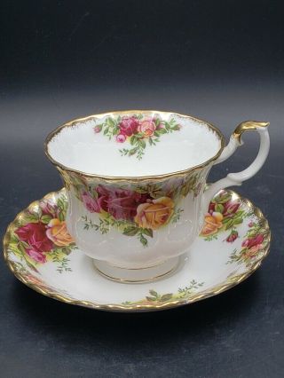 Royal Albert Old Country Roses Footed Tea Cup & Saucer Set England 3