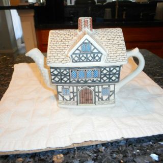 Sadler English Country Houses " Tudor House " Tea Pot