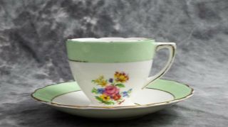 VINTAGE COLLECTIBLE SMALL ROSINA TEACUP AND SAUCER MADE IN ENGLAND 3