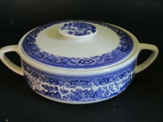 Vintage Blue Willow Covered Casserole / Serving Dish