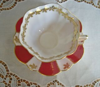 Vintage Shelley Fine Bone China RED w/ Gold Leaves Tea Cup & Saucer ENGLAND 2
