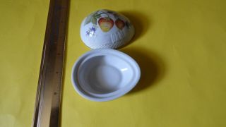 Vintage Hollohaza Pannonia Strawberry Pattern Porcelain Egg Trinket Box 3