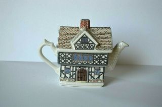English Country Houses " Tudor House” Teapot Sadler Made In England 4437 Euc