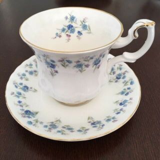 Royal Albert " Memory Lane " Tea Cup & Saucer Bone China Made In England Blue
