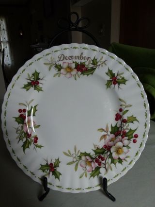 Royal Albert 8 " December Flower Of Month " Christmas Rose " Plate Gold Trim