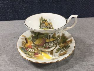 Vintage Royal Albert Fine Bone China Teacup/saucer,  Countryside