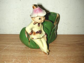 VINTAGE SHAWNEE POTTERY 765 USA ELF AND SHOE PLANTER WITH GOLD TRIMMING 3