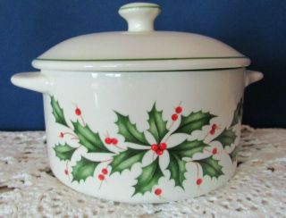 Lenox Holiday Small Covered Casserole Dish Lid Holly Christmas Oven Safe