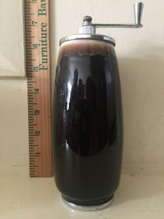 Pfaltzgraff Gourmet Brown Drip Pepper Grinder.  7 1/2  Tall