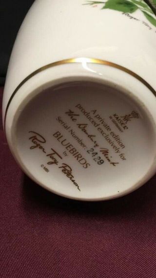 The Danbury Bluebird Roger Tory Peterson Porcelain Vase Serial Number 2429 2