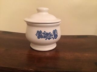Pfaltzgraff Vintage Yorktowne Pattern Sugar Bowl With Lid 073