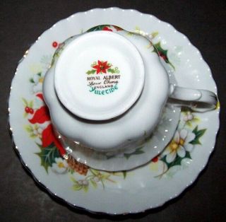 TEA CUP & SAUCER: ROYAL ALBERT bone china,  1970 ' s - YULETIDE pattern 4
