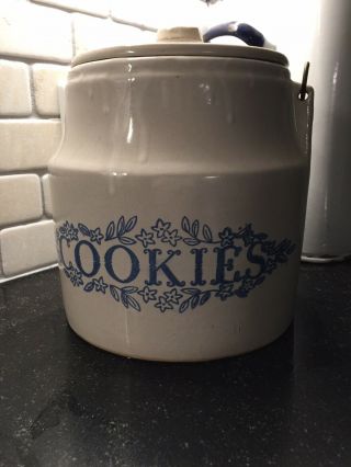 Monmouth Stoneware Pottery Cookie Jar with Metal Handle - Stone Gray with Blue 2