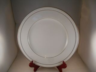 Dinner Plate,  Noritake China,  Stoneleigh Pattern (4062),  White Scapes,  Platinum