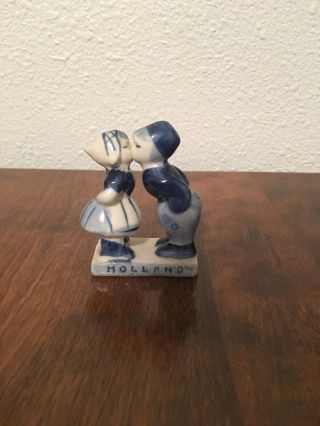 Vintage Blue Delft Hand Painted Boy And Girl Kissing Figurine Holland Dutch