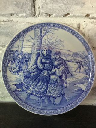 Spode Blue And White Victorian Winter Skating Figures Plate