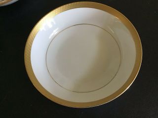 Mikasa Regent White Gold Fine China Encrusted Geometric Border 9” Vegetable Bowl