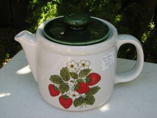 Vintage Mccoy Strawberry Teapot Pottery Ceramic 1418 Mid Century Modern.  Usa